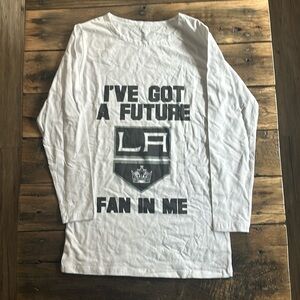 LA Kings maternity shirt